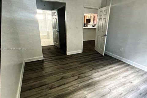 Copropriété à louer à Miami, Floride: 2 chambres, 92.44 m2 № 1946315 - photo 9