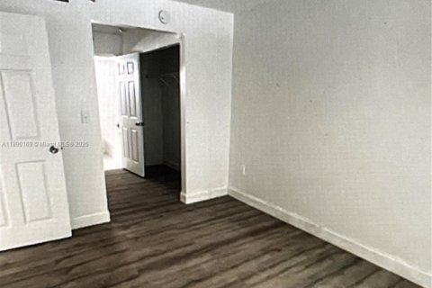 Copropriété à louer à Miami, Floride: 2 chambres, 92.44 m2 № 1946315 - photo 6