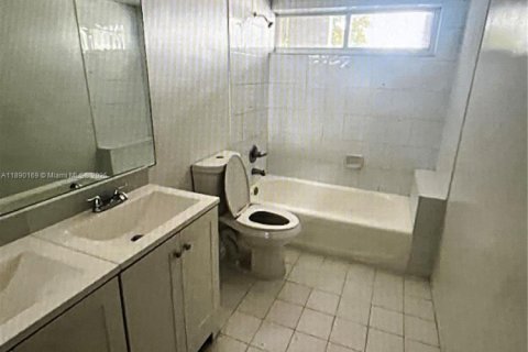 Copropriété à louer à Miami, Floride: 2 chambres, 92.44 m2 № 1946315 - photo 7