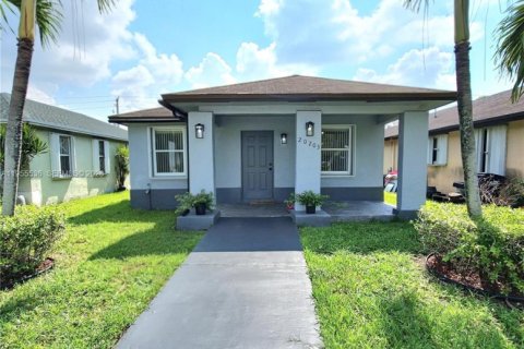 Casa en Miami, Florida 3 dormitorios, 104.52 m2 № 2010119