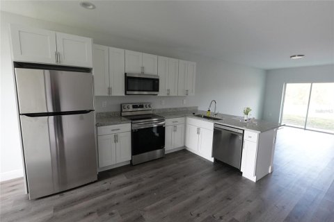 Commercial property in Port Charlotte, Florida 6 bedrooms, 230.4 sq.m. № 2195337 - photo 28