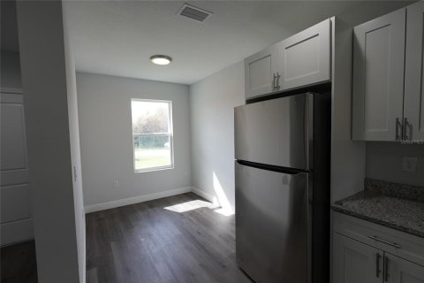Commercial property in Port Charlotte, Florida 6 bedrooms, 230.4 sq.m. № 2195337 - photo 23
