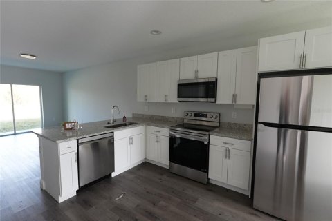 Commercial property in Port Charlotte, Florida 6 bedrooms, 230.4 sq.m. № 2195337 - photo 7