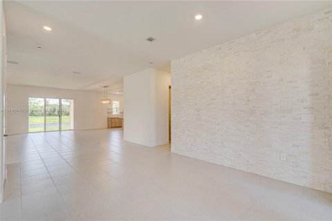 House in Davie, Florida 5 bedrooms, 367.71 sq.m. № 2019727 - photo 30