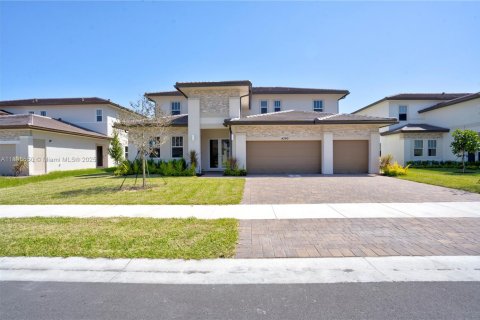 House in Davie, Florida 5 bedrooms, 367.71 sq.m. № 2019727 - photo 16