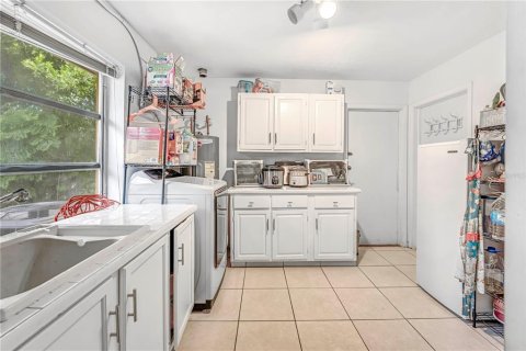 House in Spring Hill, Florida 2 bedrooms, 114.83 sq.m. № 1856756 - photo 22