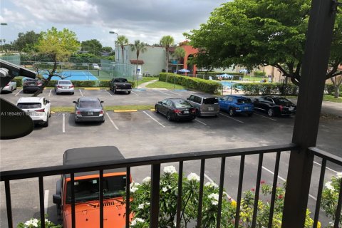 Снять в аренду кондоминиум в Майами, Флорида 1 спальня, 51.56м2, № 2015899 - фото 22