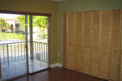 Снять в аренду кондоминиум в Майами, Флорида 1 спальня, 51.56м2, № 2015899 - фото 8