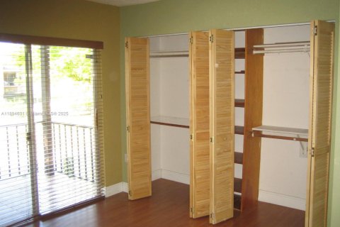 Снять в аренду кондоминиум в Майами, Флорида 1 спальня, 51.56м2, № 2015899 - фото 28