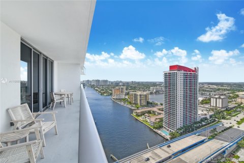Copropriété à louer à Hollywood, Floride: 1 chambre, 65.22 m2 № 1867839 - photo 2