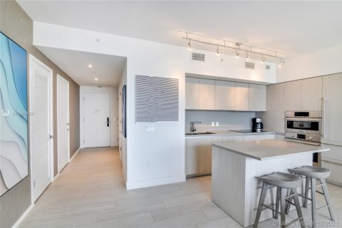 Copropriété à louer à Hollywood, Floride: 1 chambre, 65.22 m2 № 1867839 - photo 3