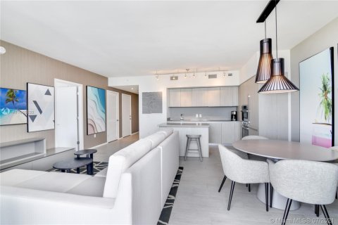 Copropriété à louer à Hollywood, Floride: 1 chambre, 65.22 m2 № 1867839 - photo 6