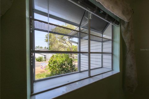 House in Tarpon Springs, Florida 2 bedrooms, 99.41 sq.m. № 1774769 - photo 10