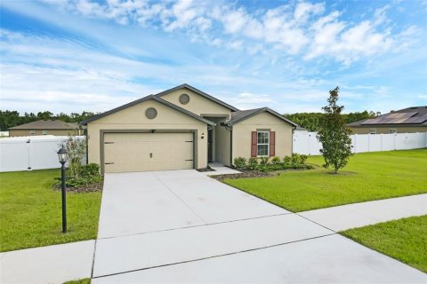 Casa en alquiler en Astatula, Florida, 5 dormitorios, 184.32 m2 № 1907993 - foto 1