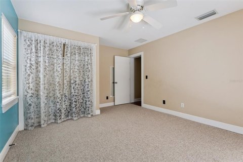 Casa en venta en Clermont, Florida, 4 dormitorios, 221.2 m2 № 2347624 - foto 29