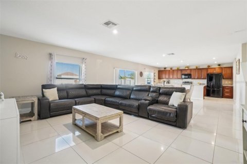 Villa ou maison à vendre à Kissimmee, Floride: 4 chambres, 201.41 m2 № 1538961 - photo 4