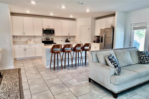 Casa en venta en Winter Haven, Florida, 5 dormitorios, 209.4 m2 № 1915219 - foto 13