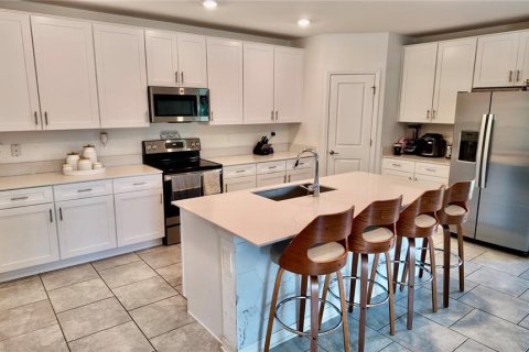 Casa en venta en Winter Haven, Florida, 5 dormitorios, 209.4 m2 № 1915219 - foto 14