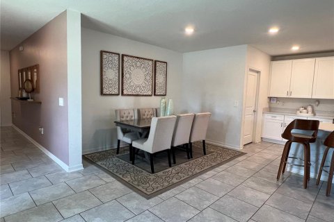 Casa en venta en Winter Haven, Florida, 5 dormitorios, 209.4 m2 № 1915219 - foto 18