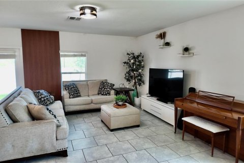 Casa en venta en Winter Haven, Florida, 5 dormitorios, 209.4 m2 № 1915219 - foto 10