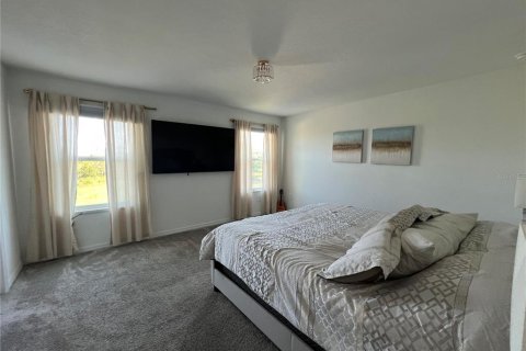Casa en venta en Winter Haven, Florida, 5 dormitorios, 209.4 m2 № 1915219 - foto 28