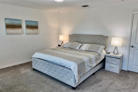 Casa en venta en Winter Haven, Florida, 5 dormitorios, 209.4 m2 № 1915219 - foto 30