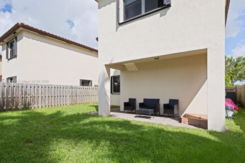 Купить виллу или дом в Хомстед, Флорида 5 спален, 232.63м2, № 1933477 - фото 19