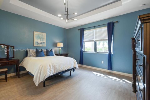 Купить виллу или дом в Хомстед, Флорида 5 спален, 232.63м2, № 1933477 - фото 10