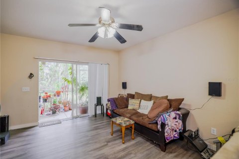 Touwnhouse à vendre à Fish Hawk, Floride: 2 chambres, 128.48 m2 № 1609406 - photo 11