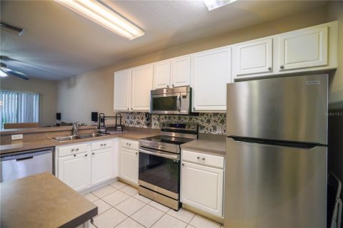Touwnhouse à vendre à Fish Hawk, Floride: 2 chambres, 128.48 m2 № 1609406 - photo 8