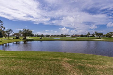Condo in Fort Lauderdale, Florida, 2 bedrooms № 2185065 - photo 2