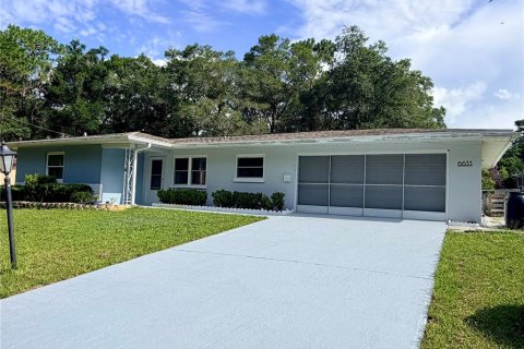 House in Inverness, Florida 2 bedrooms, 92.9 sq.m. № 2145515 - photo 26