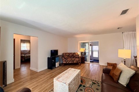 Casa en venta en Inverness, Florida, 2 dormitorios, 92.9 m2 № 2145515 - foto 9