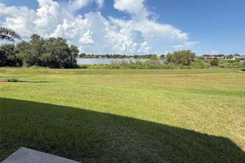 Villa ou maison à louer à Winter Haven, Floride: 5 chambres, 224.73 m2 № 2383696 - photo 4