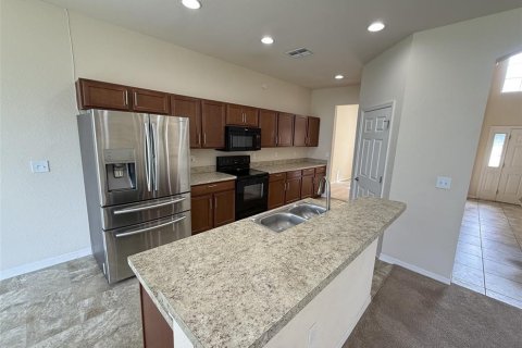 Villa ou maison à louer à Winter Haven, Floride: 5 chambres, 224.73 m2 № 2383696 - photo 8