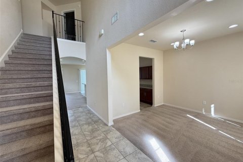 Villa ou maison à louer à Winter Haven, Floride: 5 chambres, 224.73 m2 № 2383696 - photo 6