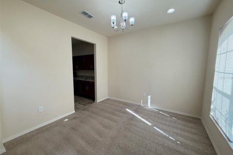 Villa ou maison à louer à Winter Haven, Floride: 5 chambres, 224.73 m2 № 2383696 - photo 7