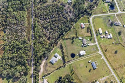 House in Polk City, Florida 3 bedrooms, 237.74 sq.m. № 1449793 - photo 10