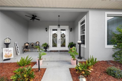 House in Polk City, Florida 3 bedrooms, 237.74 sq.m. № 1449793 - photo 17