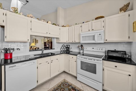 Купить кондоминиум в Юпитер, Флорида 2 спальни, 87.79м2, № 2044249 - фото 10