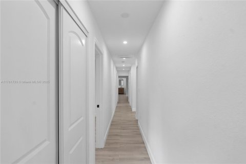 Casa en venta en Palmetto Bay, Florida, 4 dormitorios, 216.65 m2 № 1695688 - foto 25