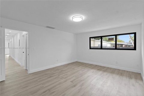 Casa en venta en Palmetto Bay, Florida, 4 dormitorios, 216.65 m2 № 1695688 - foto 29
