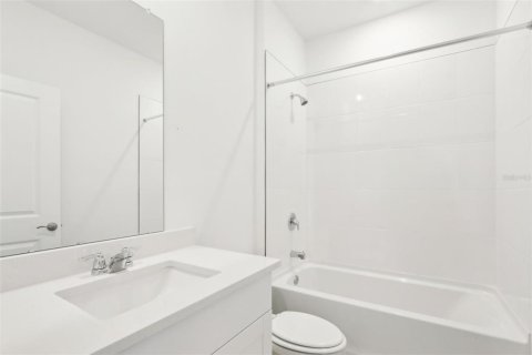 House in Palm Coast, Florida 3 bedrooms, 138.52 sq.m. № 1286624 - photo 14