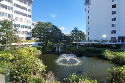 Copropriété à vendre à Sarasota, Floride: 2 chambres, 99.87 m2 № 736838 - photo 5