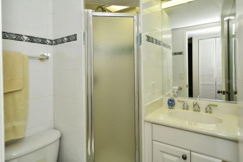 Copropriété à vendre à Sarasota, Floride: 2 chambres, 99.87 m2 № 736838 - photo 23