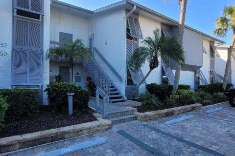 Copropriété à vendre à Sarasota, Floride: 2 chambres, 99.87 m2 № 736838 - photo 2