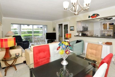Copropriété à vendre à Sarasota, Floride: 2 chambres, 99.87 m2 № 736838 - photo 12