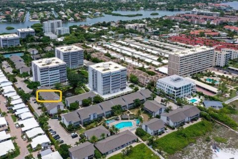 Copropriété à vendre à Sarasota, Floride: 2 chambres, 99.87 m2 № 736838 - photo 7