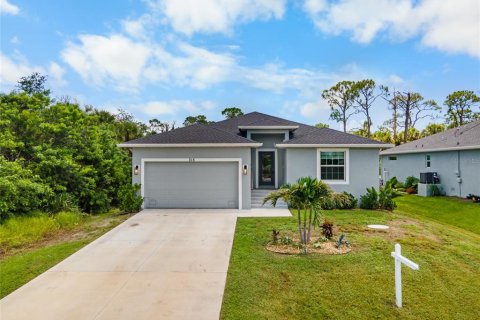 House in Rotonda, Florida 3 bedrooms, 148.74 sq.m. № 2294544