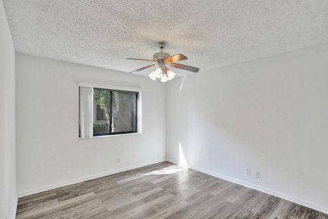 Condo in Boynton Beach, Florida, 2 bedrooms № 2188964 - photo 6